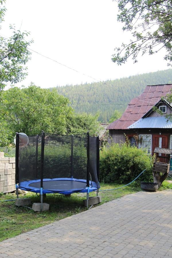 Котедж "Явірник" Tatariv Exterior foto