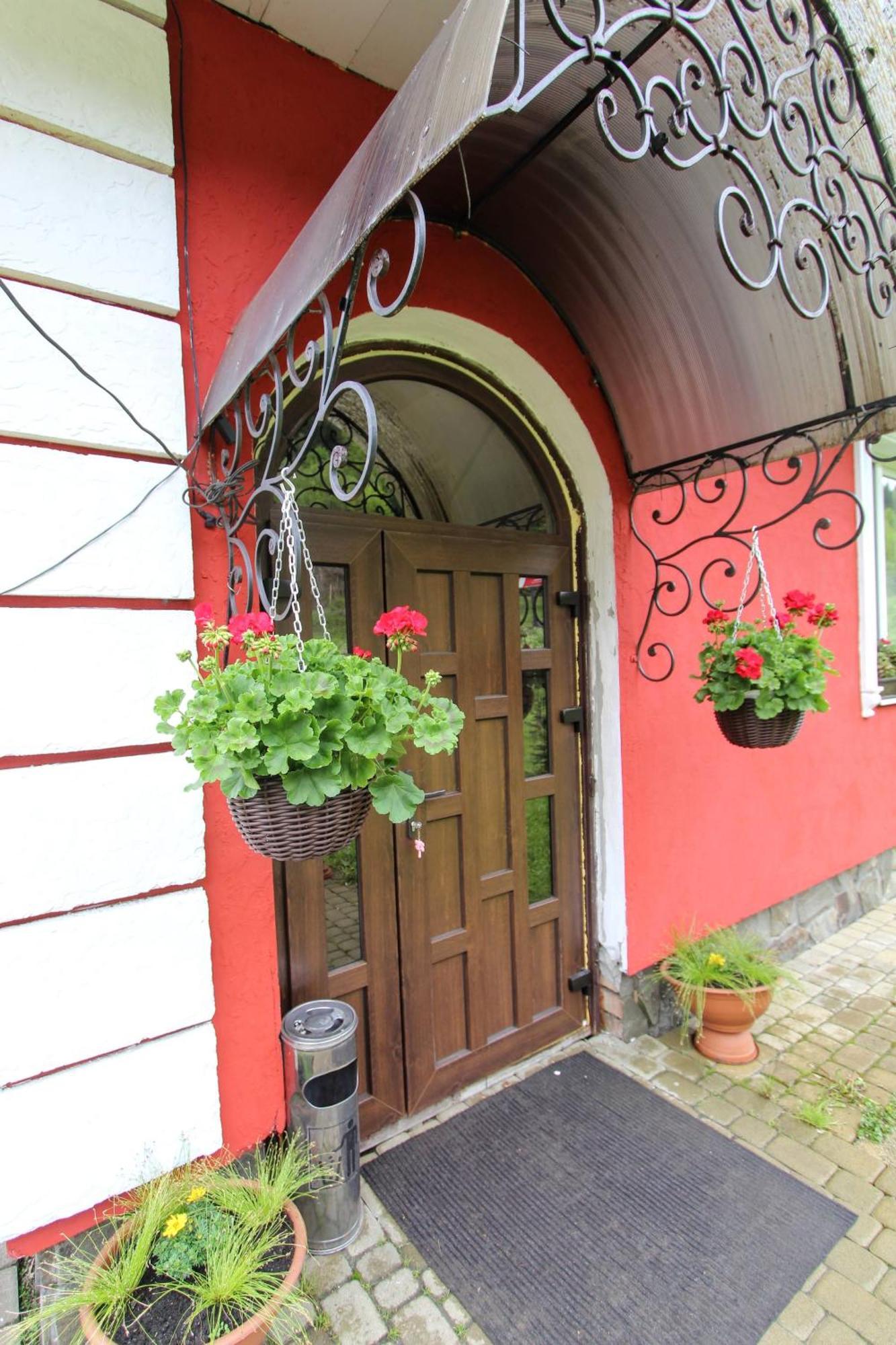 Котедж "Явірник" Tatariv Exterior foto